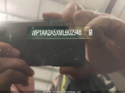 WP1AA2A5XMLB02948 2021 PORSCHE