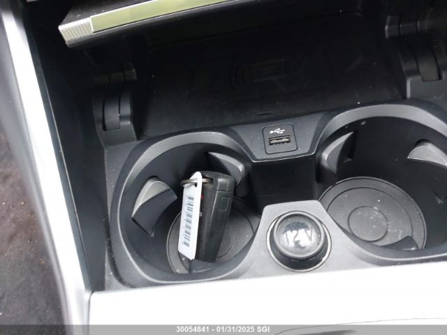3MW5R7J00M8C04145 2021 BMW