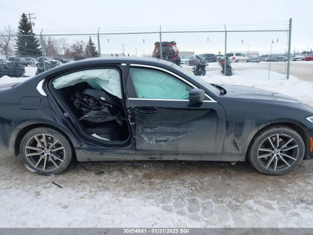 3MW5R7J00M8C04145 2021 BMW