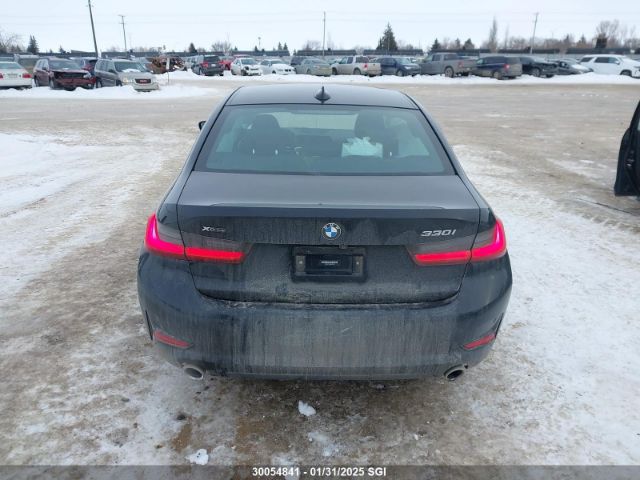 3MW5R7J00M8C04145 2021 BMW
