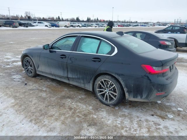 3MW5R7J00M8C04145 2021 BMW