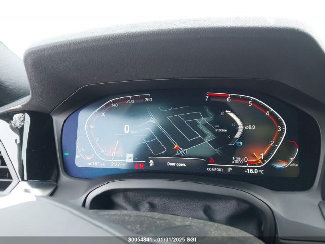 3MW5R7J00M8C04145 2021 BMW