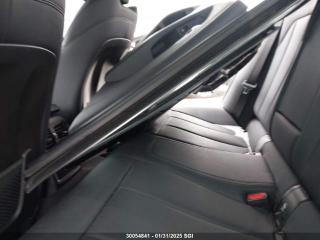 3MW5R7J00M8C04145 2021 BMW