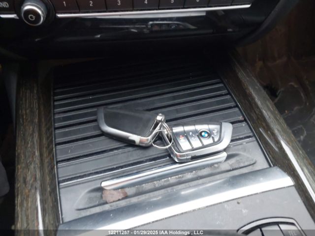 5UXKR0C5XG0P22316 2016 BMW