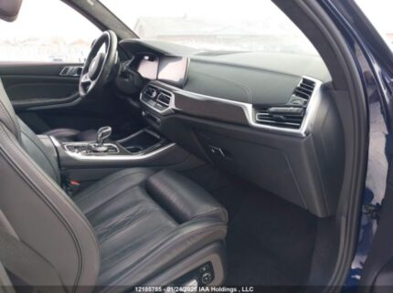 5UXTA6C00N9L28545 2022 BMW