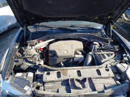 5UXXW3C56J0T82928 2018 BMW