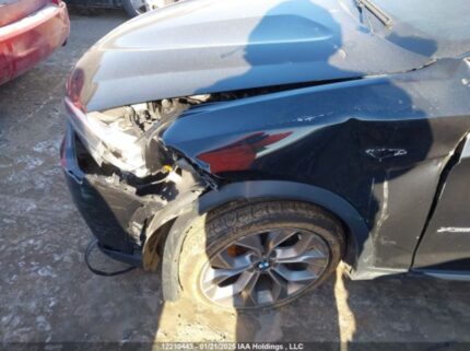 5UXXW3C56J0T82928 2018 BMW