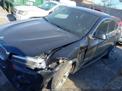 5UXXW3C56J0T82928 2018 BMW