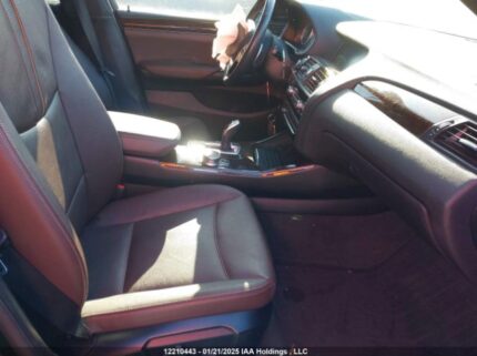 5UXXW3C56J0T82928 2018 BMW