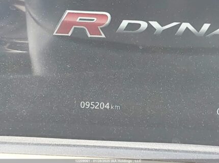 SALYM2RV2JA768942 2018 LAND ROVER