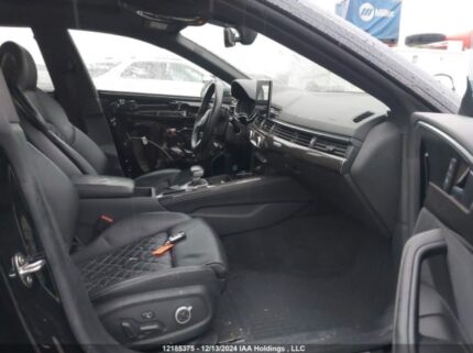 WAUB4CF54NA009249 2022 AUDI