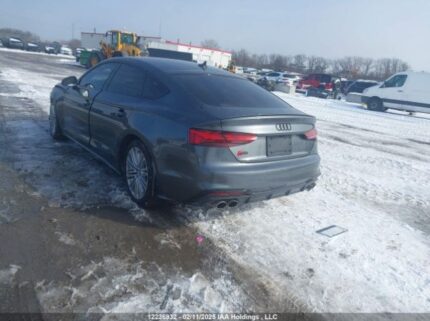 WAUB4CF59NA040271 2022 AUDI