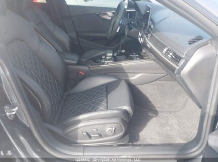 WAUB4CF59NA040271 2022 AUDI