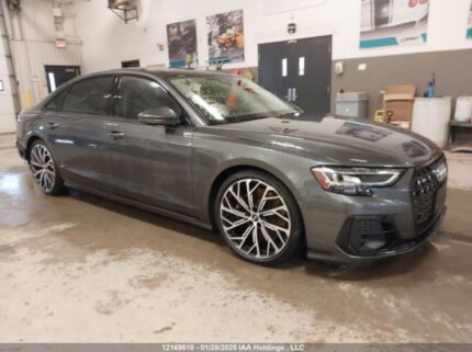 WAULSAF85NN000688 2022 AUDI
