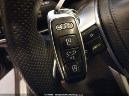 WAULSAF85NN000688 2022 AUDI