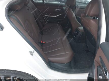 WBA5P9C03NFM82093 2022 BMW