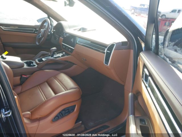 WP1BG2AYXPDA33030 2023 PORSCHE