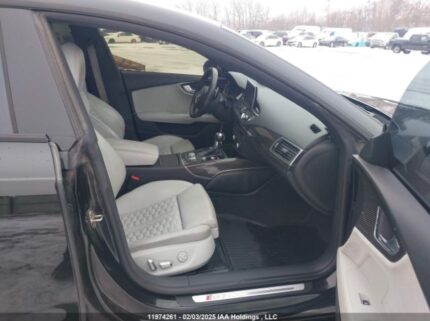 WUAWRAFC5HNN90339 2017 AUDI