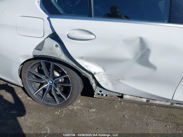 3MW5R7J05N8C68037 2022 BMW