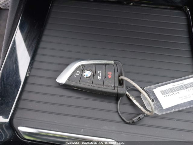 5UX53DP02R9X03844 2024 BMW