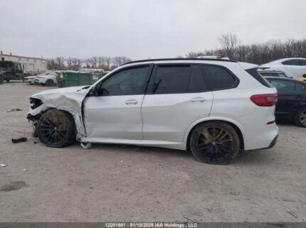 5UXJU4C05M9E57370 2021 BMW