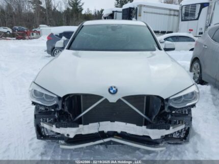 5UXTR9C5XJLC76069 2018 BMW