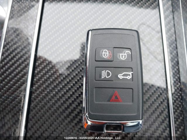 SALWV2SE8NA200330 2022 LAND ROVER