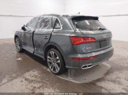 WA1C4AFYXJ2158155 2018 AUDI