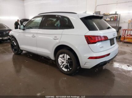 WA1EAAFY0M2005869 2021 AUDI