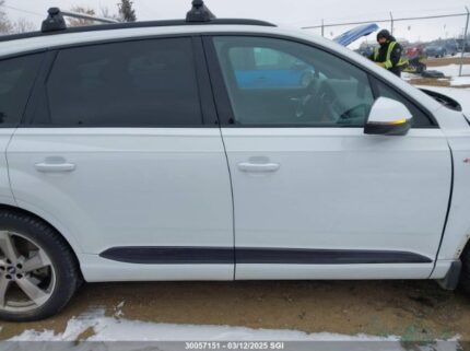 WA1MHAF71JD019567 2018 AUDI