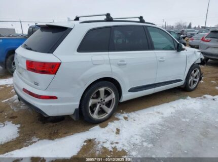 WA1MHAF71JD019567 2018 AUDI