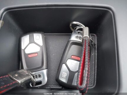 WAUAAAF44MN015933 2021 AUDI