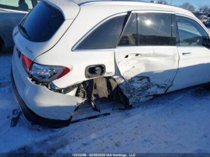 WDC0G4KB8GF020841 2016 MERCEDES-BENZ