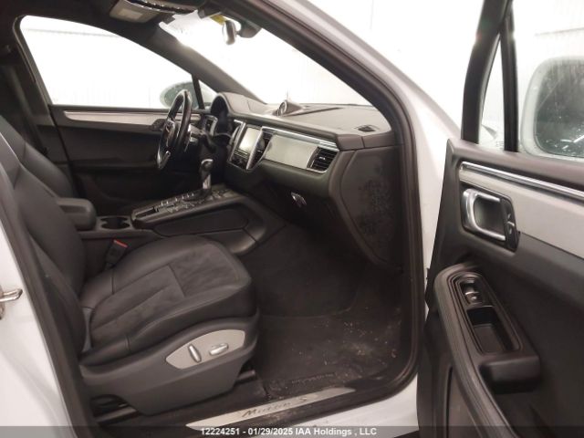 WP1AB2A58GLB42074 2016 PORSCHE