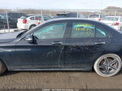 55SWF6EB7JU252593 2018 MERCEDES-BENZ
