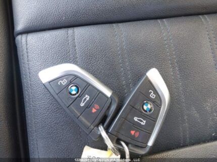 5UX2V1C01M9F50029 2021 BMW