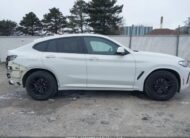 5UX33DT08R9V72142 2024 BMW