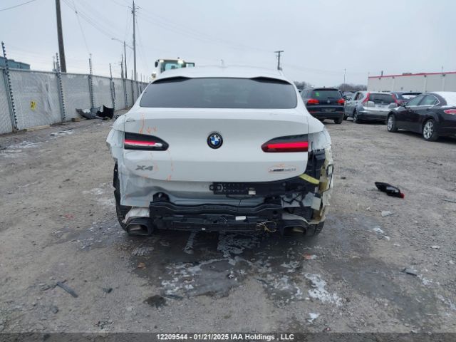 5UX33DT08R9V72142 2024 BMW