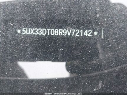 5UX33DT08R9V72142 2024 BMW