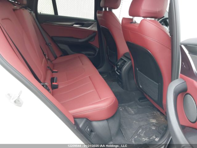 5UX33DT08R9V72142 2024 BMW