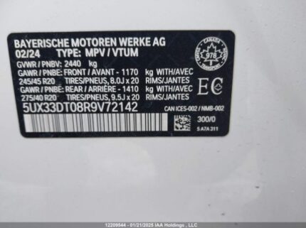 5UX33DT08R9V72142 2024 BMW