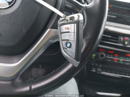 5UXKR0C35H0V81171 2017 BMW