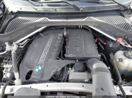 5UXKR0C51J0Y01896 2018 BMW