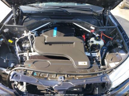 5UXKT0C52J0W01000 2018 BMW