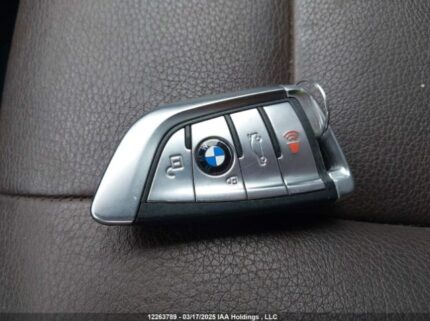 5UXKT0C52J0W01000 2018 BMW