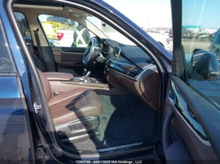 5UXKT0C52J0W01000 2018 BMW