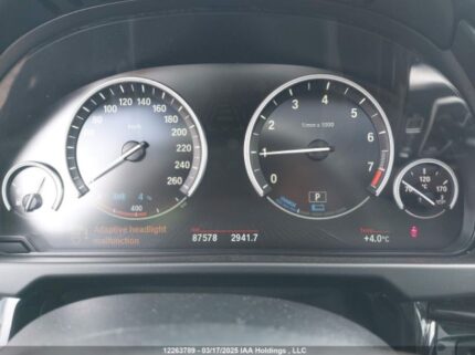 5UXKT0C52J0W01000 2018 BMW