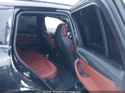5YM13EC01N9N34316 2022 BMW