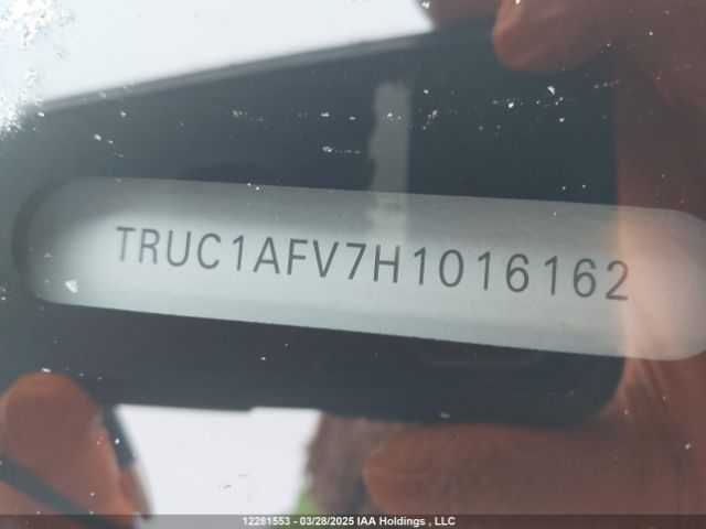 TRUC1AFV7H1016162 2017 AUDI