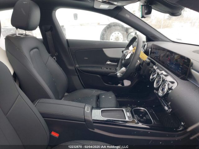 W1K5J4HB0SN529430 2025 MERCEDES-BENZ